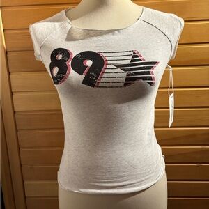 BNWT by Harlow White Graphic Tee with '89' and Star